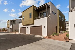 Villa #24 At Bloomington Country Club 4 Bedroom Townhouse