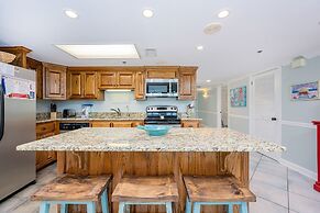 Phoenix Vii 7805 3 Bedroom Condo