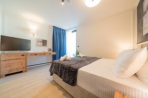 Hotel Invictus