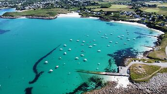 Superb sea View / Private Beach Access