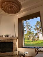 Superb sea View / Private Beach Access