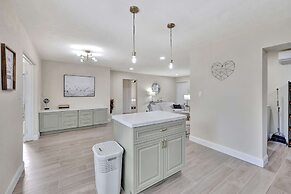 Pompano Beach Bungalow for 5!