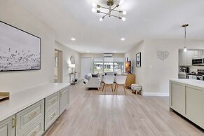 Pompano Beach Bungalow for 5!