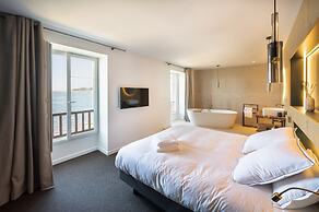 Apartment in Landeda With Beachfront Views