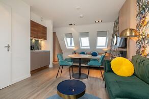 Cozy Couple's Escape