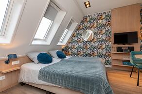 Cozy Couple's Escape