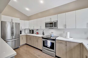 Sunshine House 3 BDR for 8!