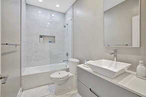 Sunshine House 3 BDR for 8!