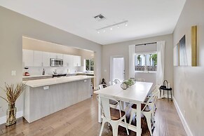 Sunshine House 3 BDR for 8!