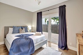 Sunshine House 3 BDR for 8!