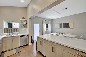 Sunshine House 3 BDR for 8!