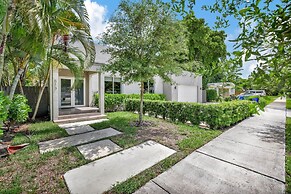 Sunshine House 3 BDR for 8!