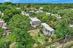 Sunshine House 3 BDR for 8!