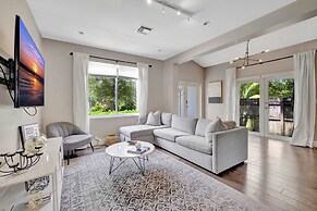 Sunshine House 3 BDR for 8!