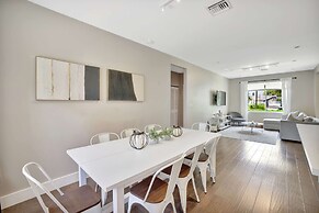 Sunshine House 3 BDR for 8!