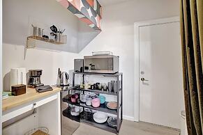 Sunshine Retreat Studio for 2!