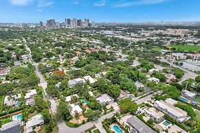 Sunshine Retreat Studio for 2!