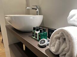 RossoVino Milano Boutique