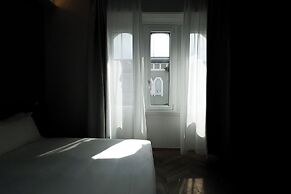 RossoVino Milano Boutique