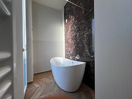 RossoVino Milano Boutique