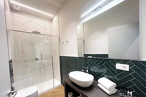 RossoVino Milano Boutique