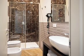 RossoVino Milano Boutique