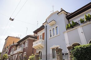 RossoVino Milano Boutique