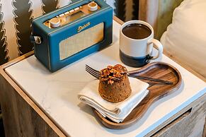 Your Apartment - Pembroke House