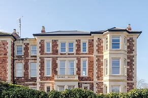 Your Apartment - Pembroke House