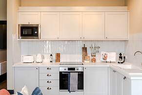 Your Apartment - Pembroke House