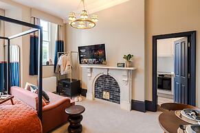 Your Apartment - Pembroke House