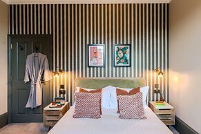 Your Apartment - Pembroke House