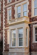 Your Apartment - Pembroke House