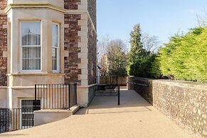 Your Apartment - Pembroke House