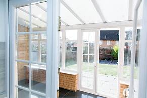 5guests-familyfriendly-parking-gardenview-centre