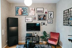 YoHome - Luxury Downtown Apartment