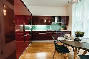 YoHome - Luxury Downtown Apartment