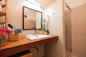 YoHome - Luxury Downtown Apartment