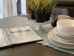 YoHome - Luxury Downtown Apartment