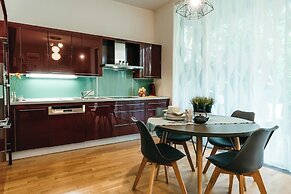 YoHome - Luxury Downtown Apartment