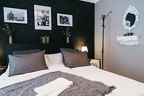 YoHome - Luxury Downtown Apartment