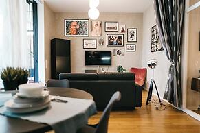 YoHome - Luxury Downtown Apartment