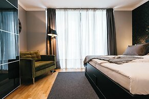 YoHome - Luxury Downtown Apartment