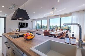 Riviera Escape Suites