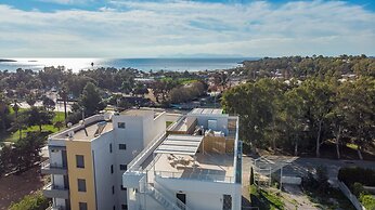 Riviera Escape Suites