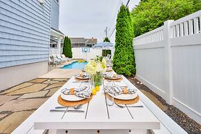 6 BR Heated Pool Open Beginning of April