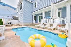 6 BR Heated Pool Open Beginning of April