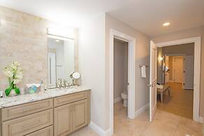 6 BR Heated Pool Open Beginning of April