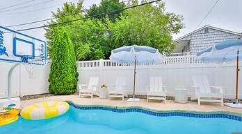 6 BR Heated Pool Open Beginning of April