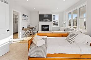 6 BR Pool Hot Tub Open Beginning of April